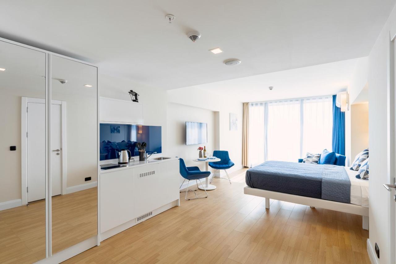 Gc Apartments Batumi Exterior photo